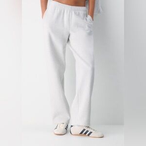 Aritzia Mega Straight Sweatpants (SOLD on Depop)